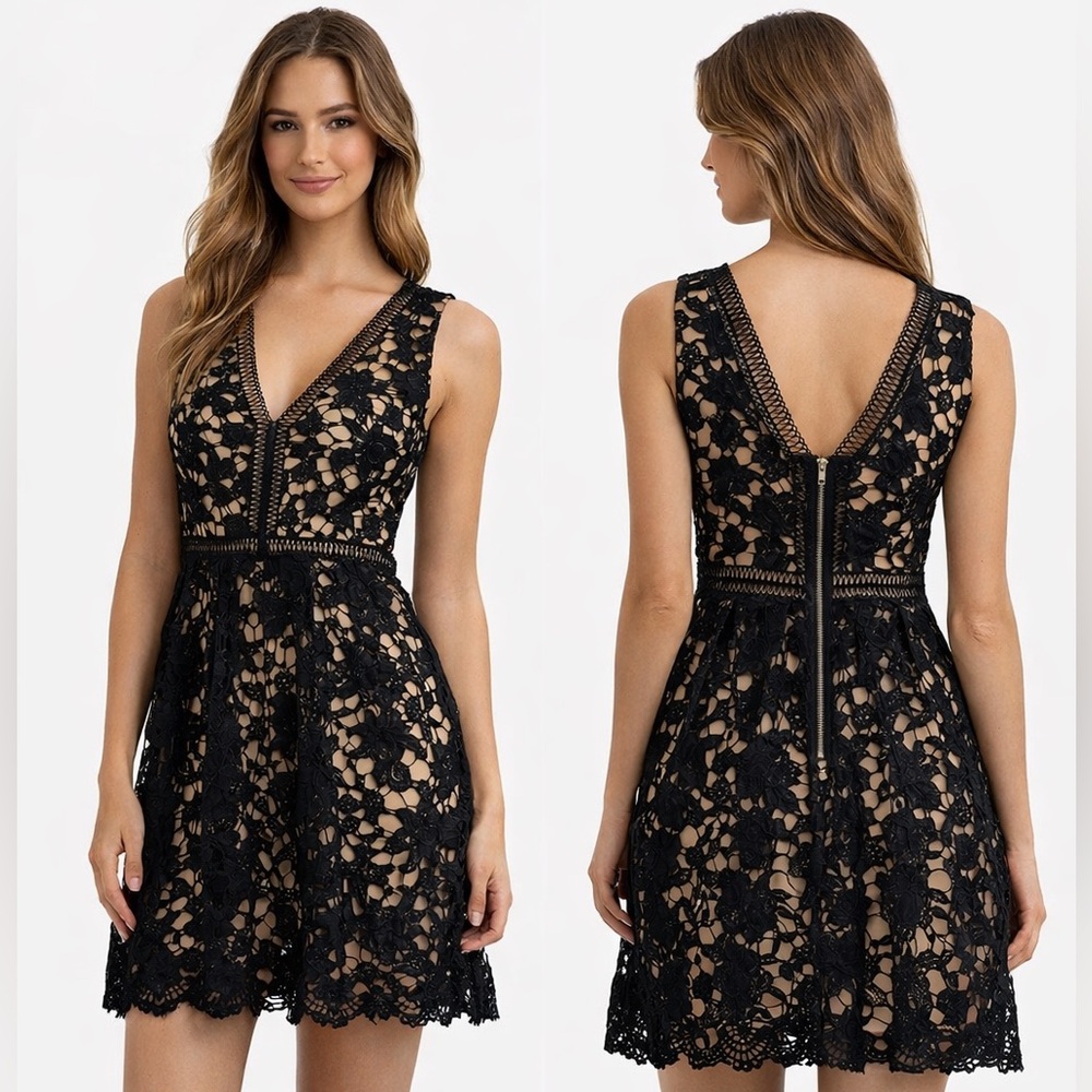 WMN Black Lace Dress SZ S V Neck Sleeveless Fit Flare Cocktail Party Mini